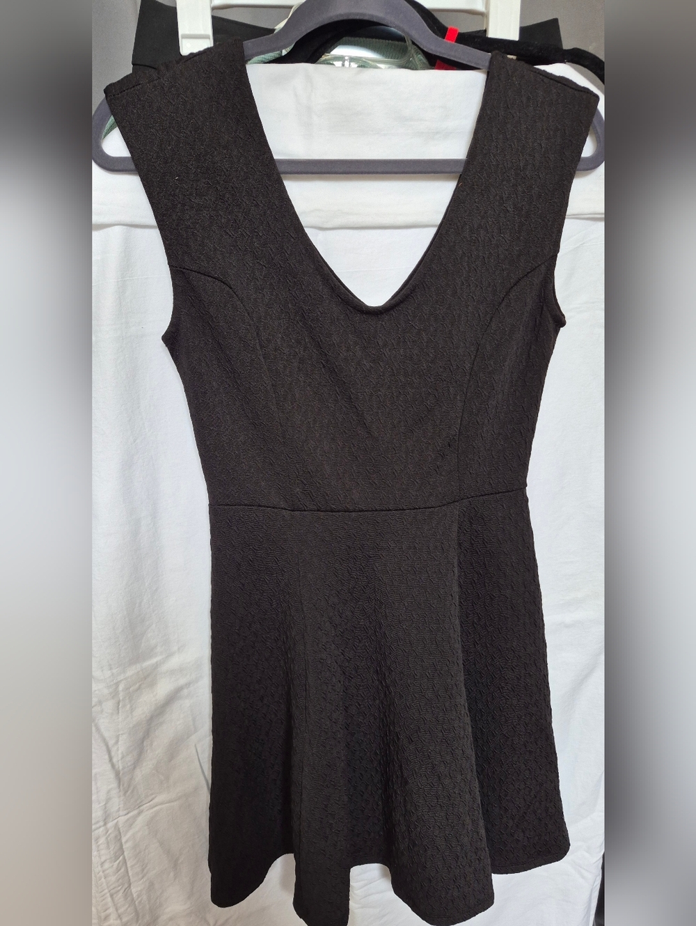 one clothing Black Textured V-Neck Sleeveless Mini Dress